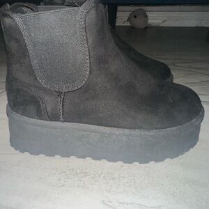 Glaze Black Platform Chelsea Boots